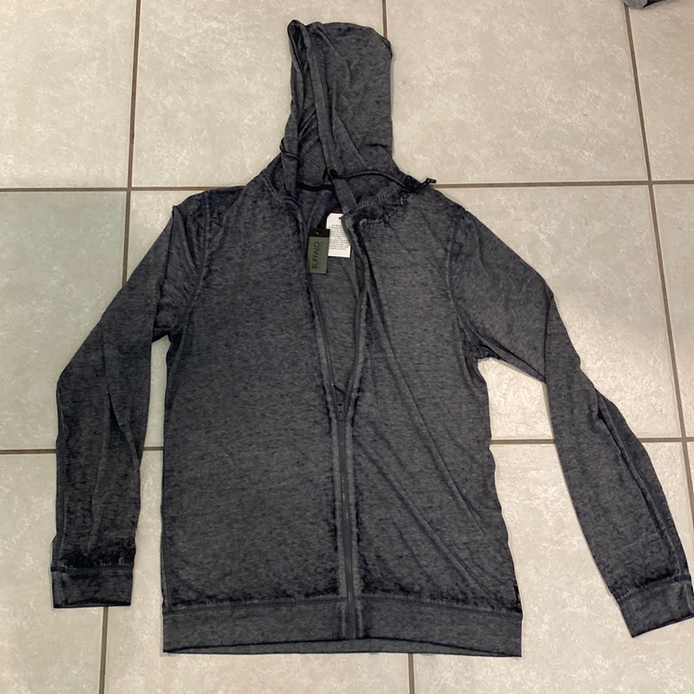 Never worn men’s light zip up by Buffalo David Bitton